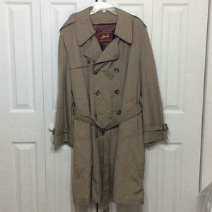 Men’s trench coat.